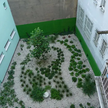 Amazing Center With Balcony *